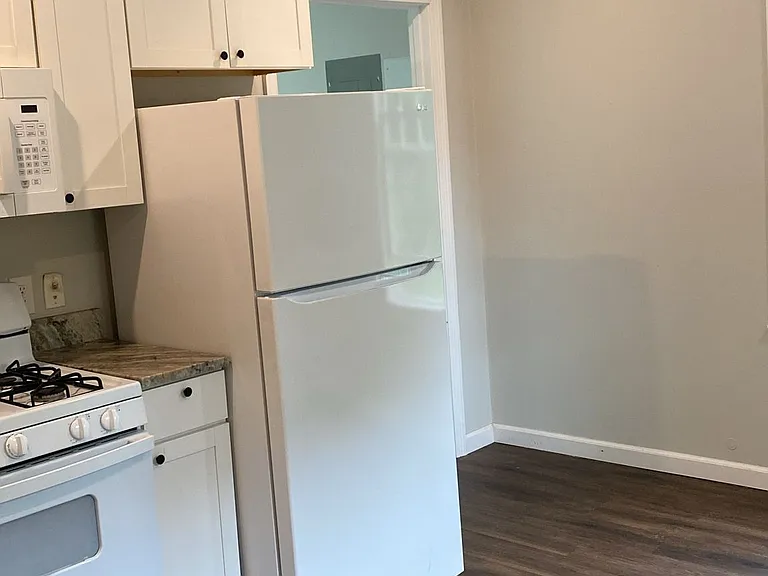50 Dean St #3 — Photo 2