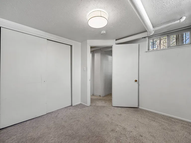 1674 Monroe St — Photo 16