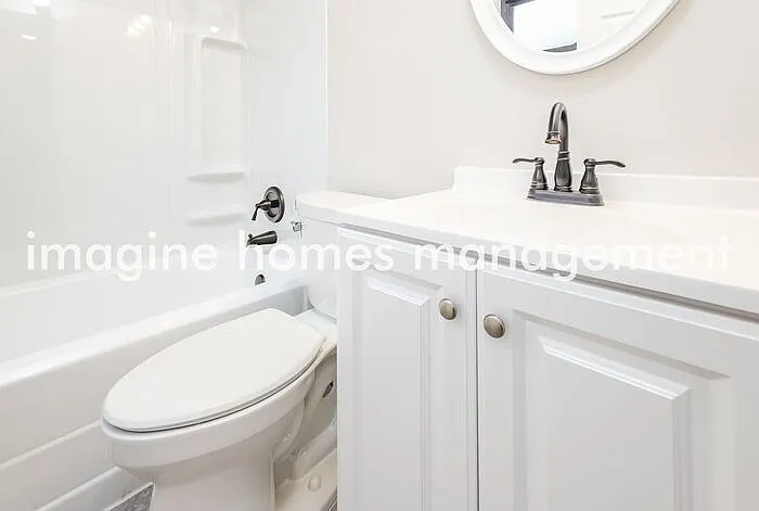 2044 Jacob St — Photo 13