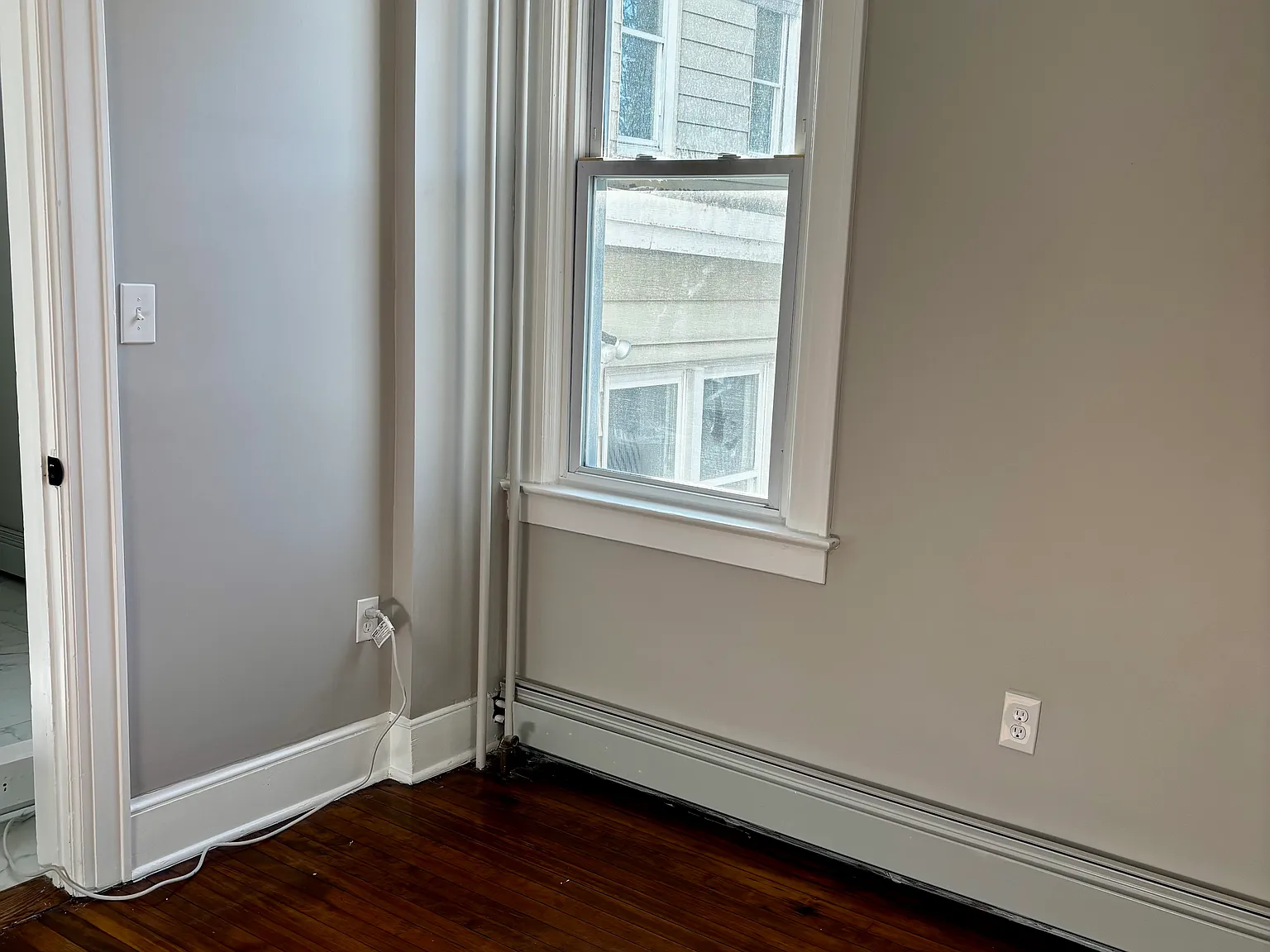 3 bed, 1250 sqft, $2,995 — Photo 3