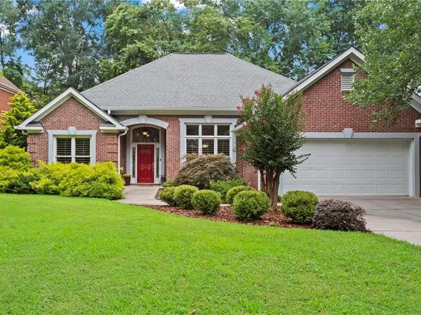 1343 Brookhaven Garden Ln NE, Atlanta, GA 30319
