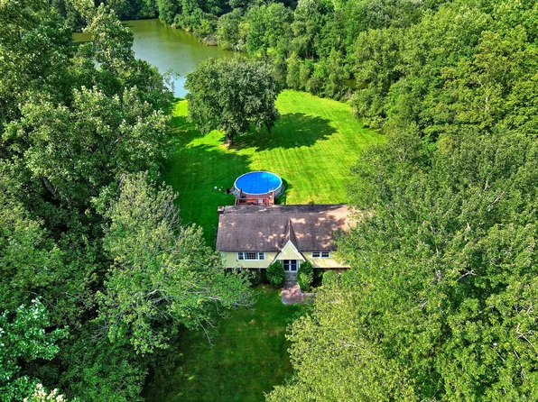 18 Pond View Road, Monroe, CT 06468
