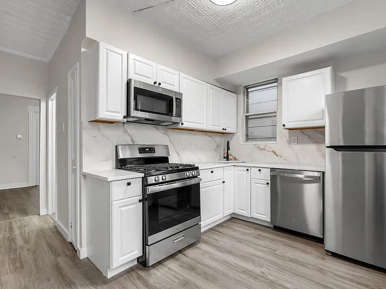 292 Claremont Ave #2 — Photo 4