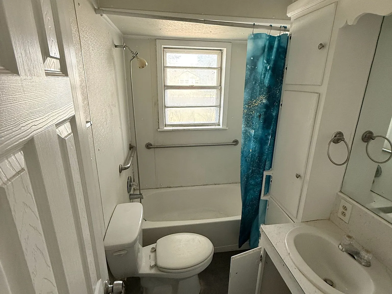2002 North Mirror Street - 1 — Photo 3