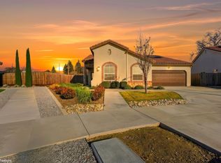 3646 E Meadow Ct, Visalia, CA
