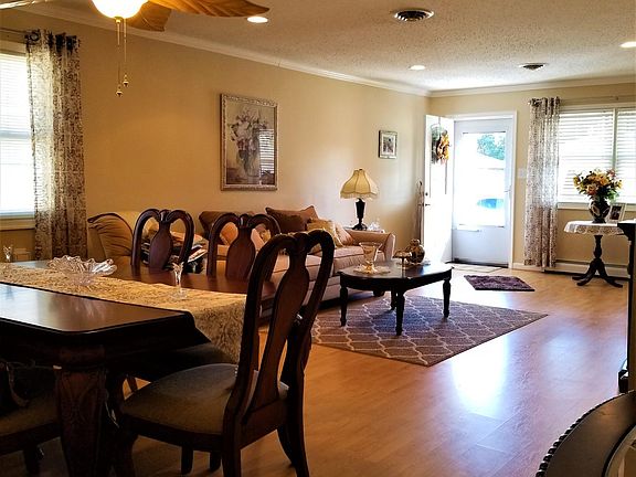 4th image of 356 Saint Thomas Dr