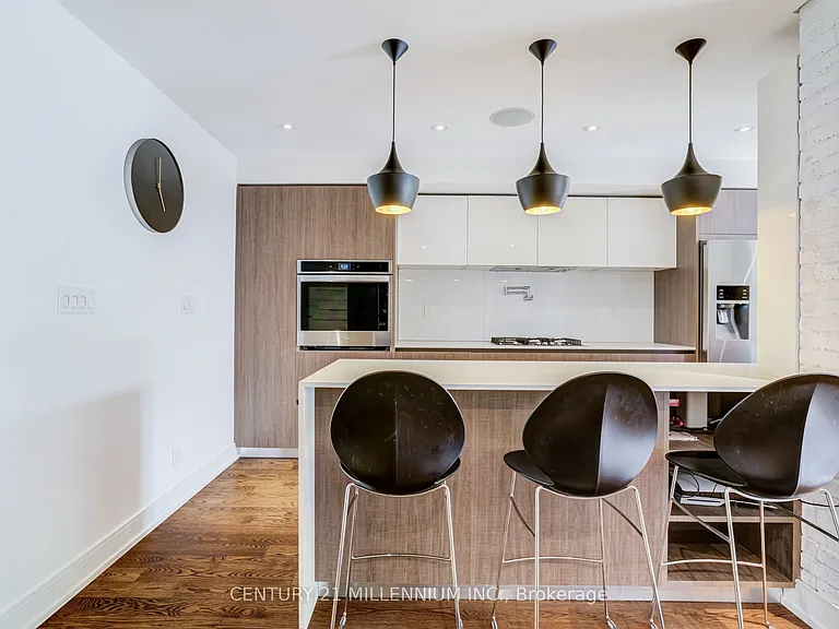 30 Queensmill Ct — Photo 15