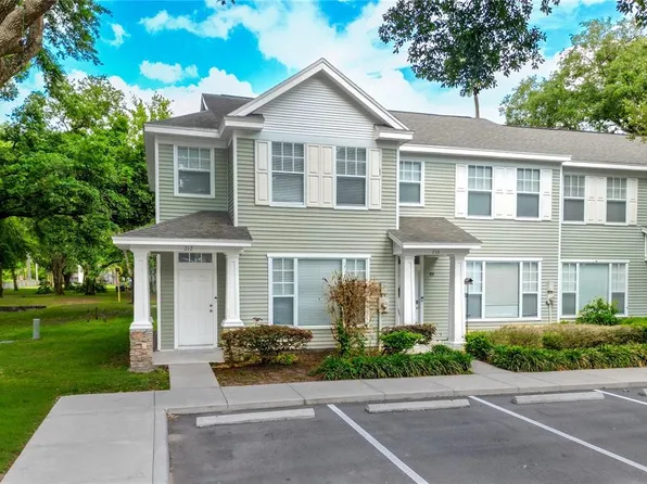 212 Golden Pond Ct, Valrico, FL 33594