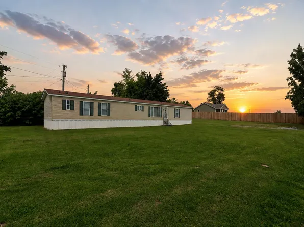 180 State Highway 94 E, Fulton, KY 42041