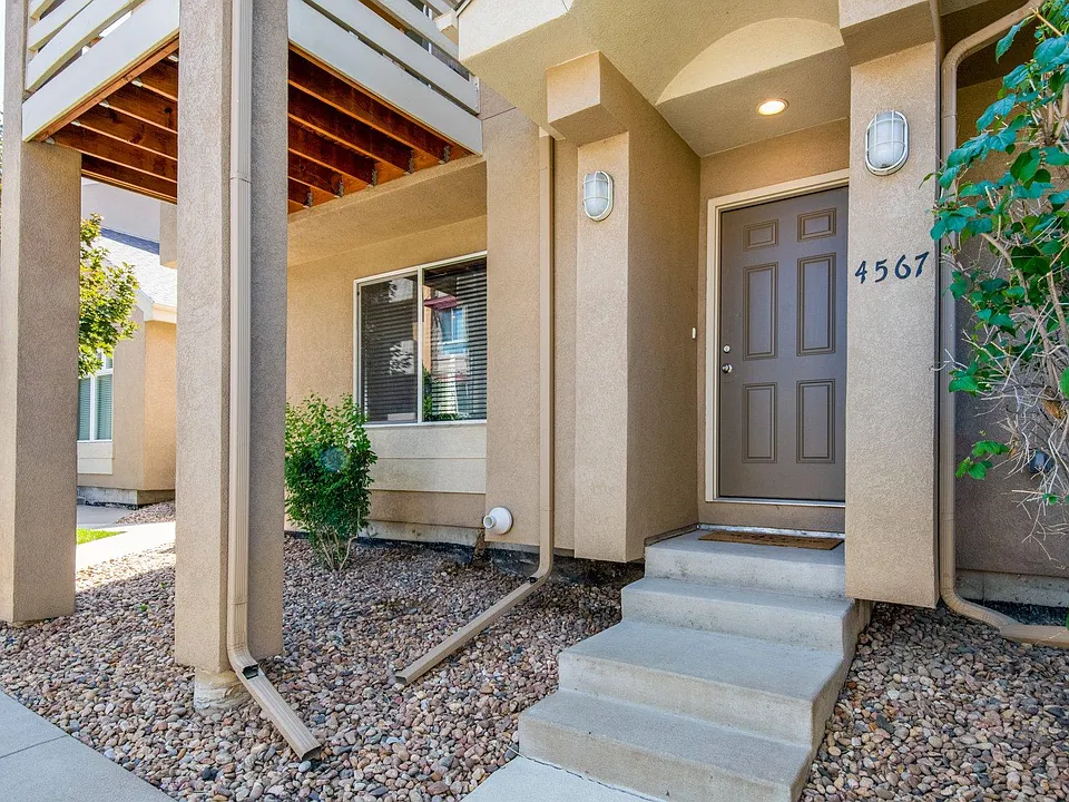 4567 E Kentucky Cir