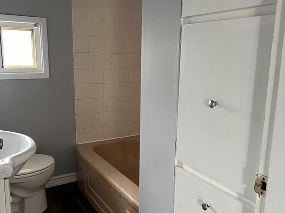 5th image of 294 Park Ave