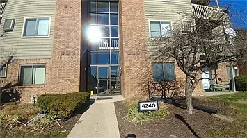 4240 Village Parkway Cir E #3 — Photo 1