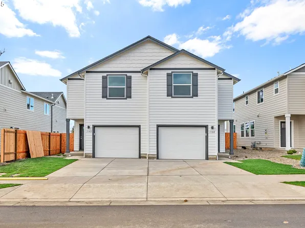 1180/1182 S 43rd Pl, Springfield, OR 97478
