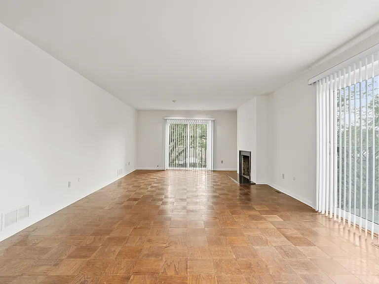 270 Shady Ave #34 — Photo 10