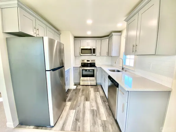 0-10 N Sussex Way, Monroe Township, NJ 08831