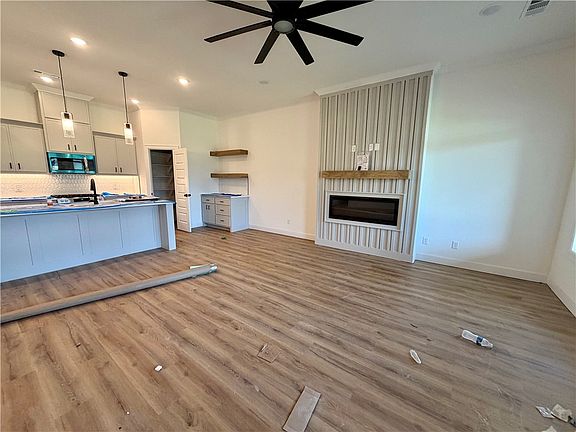 4th image of 1804 Goldthorp St