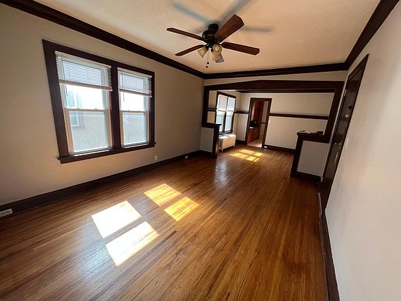 5th image of 3548 Portland Ave