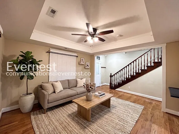 2 bed, 3.0 bath, 1395 sqft, $1,900 — Photo 3