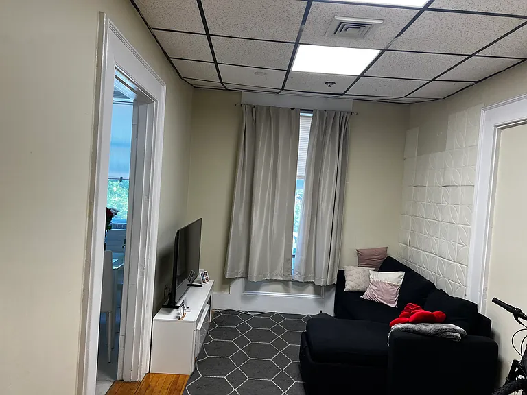 149 Main Street Apartments — Photo 10