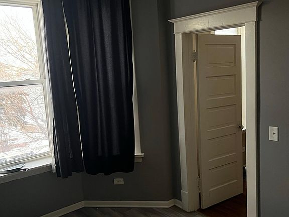 5th image of 1322 S 48th Ct Unit 2
