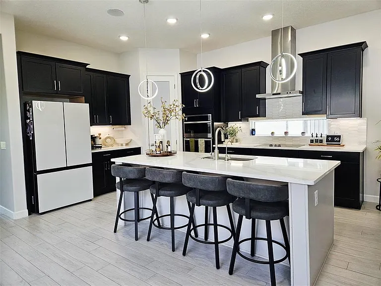 260 Hampton Loop — Photo 12
