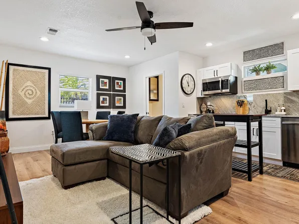 2750 7th St N, Saint Petersburg, FL 33704