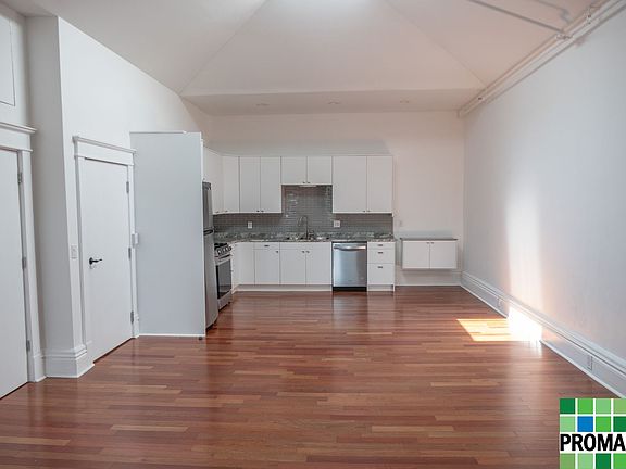 3rd image of 176 Front St #3B