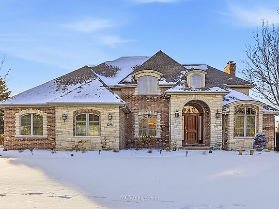 3rd image of 12504 Thornberry Dr