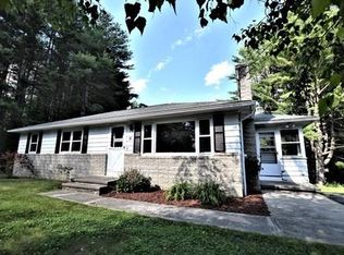 36 Cudworth Rd, Webster, MA 01570