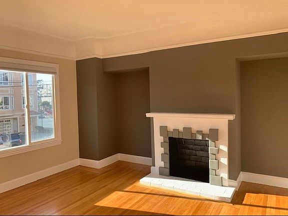 3rd image of 870 27th Ave