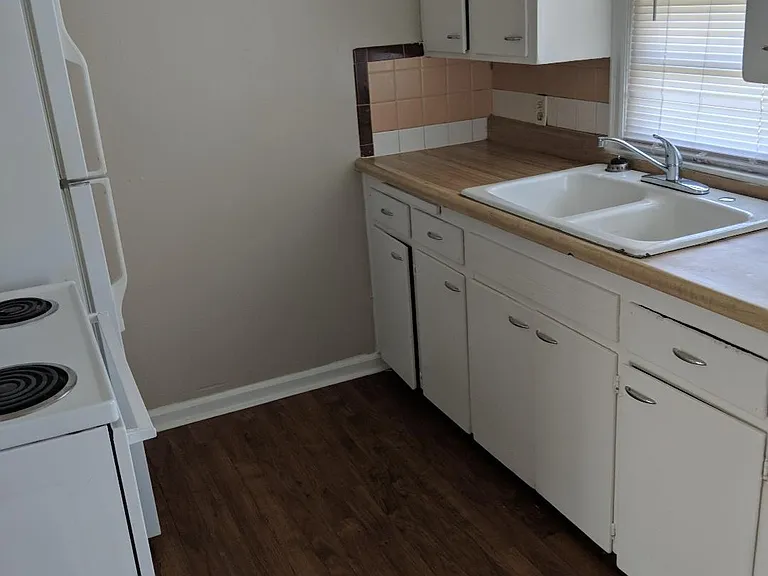 822 S San Pablo Ln — Photo 4