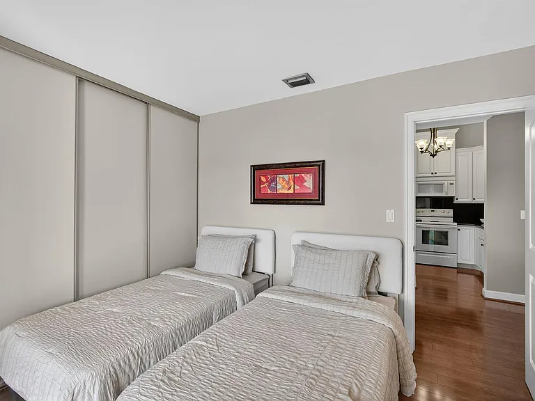 6485 Chasewood Dr #G — Photo 25