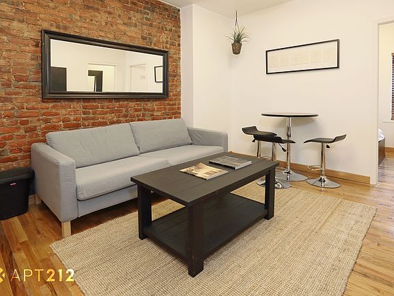 5th image of 174 Elizabeth St #4K