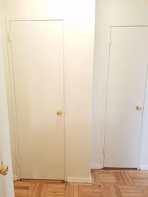 Rented by Manhattan Apartment Organization | media 10