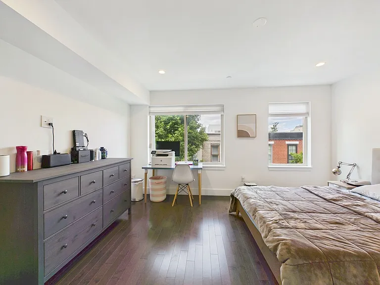 1335 S Garnet St — Photo 45