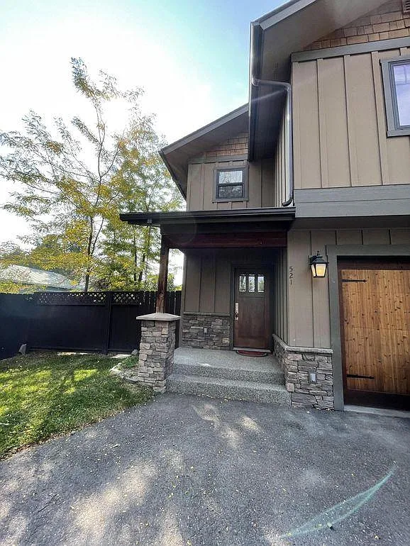 3 bed, 2.5 bath, 1600 sqft, $2,900 — Photo 1