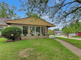 1300 S 22nd St, Quincy, IL 62301