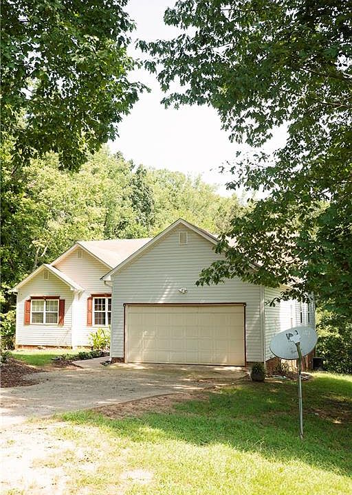 1st image of 3725 Anita Ln