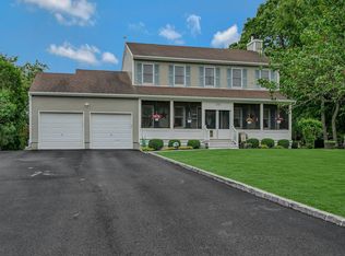 370 Pheasant Pl, Greenport, NY 11944