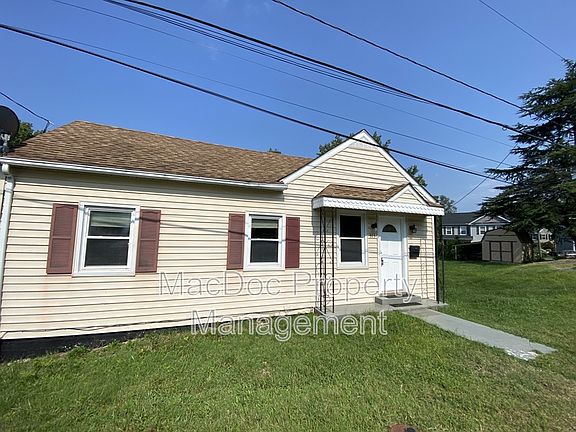 2nd image of 313 Colonial Ave
