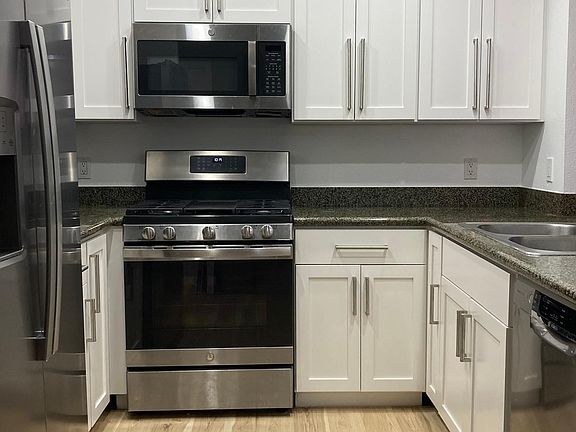 4th image of 418 E Evelyn Ave APT 102