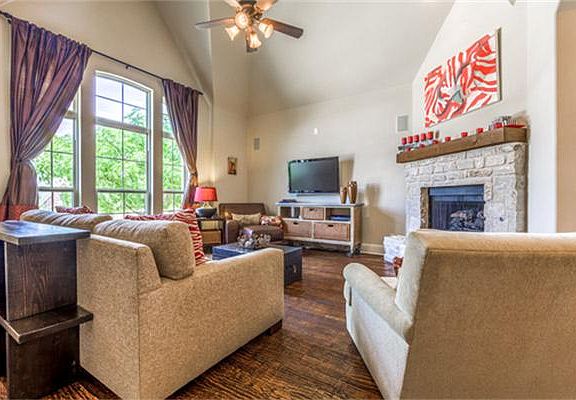 3rd image of 2504 Lady Amide Ln