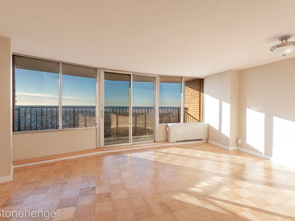8200 Boulevard E APT 18A