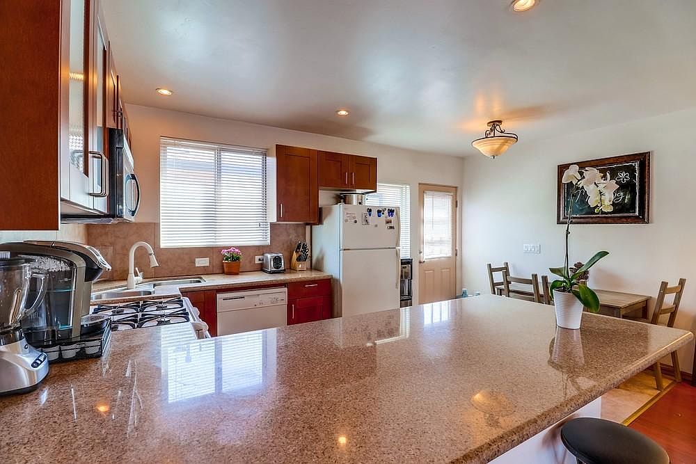 1057 Loring St, San Diego, CA 92109 Zillow