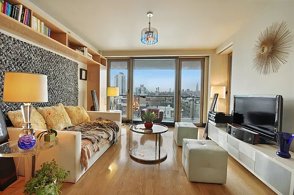 Sold by Corcoran | media 14