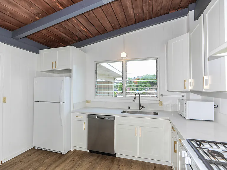 613 Papalani St — Photo 11