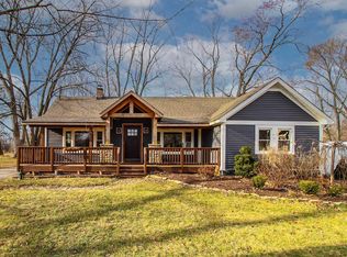 39400 N Dilleys Rd, Wadsworth, IL 60083