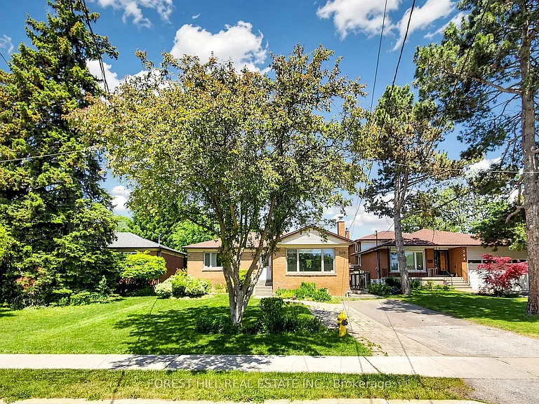 308 Hendon Ave — Photo 1