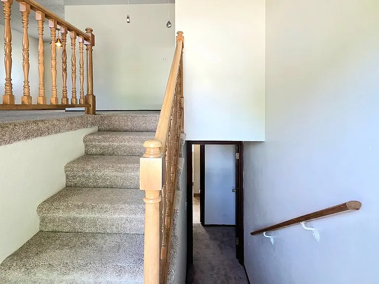 112 Ridgemont Dr — Photo 7