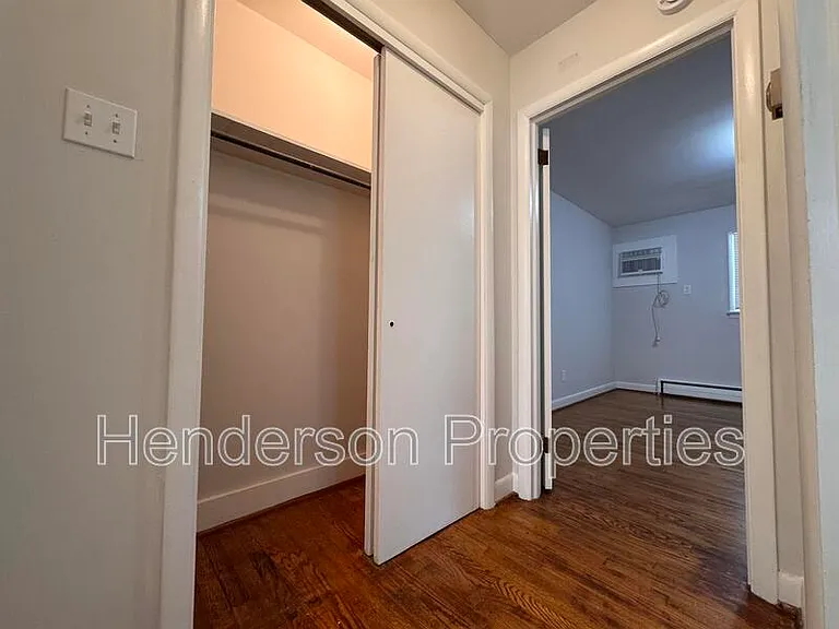 642 E Broad St #A-1 — Photo 6